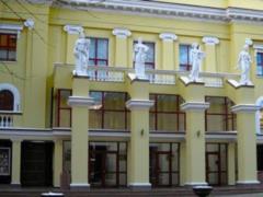В Харькове театры закрывать не будут - Деньгуб
