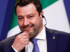 Экс-глава МВД Италии предстанет перед судом за незаконное удержание мигрантов