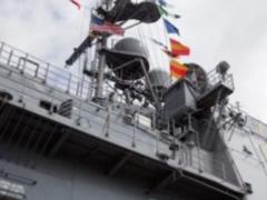 Без опознавательных знаков: американцы задержали судно с кучей российского оружия