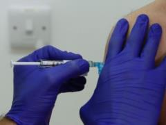 Более 3 млн украинцев получили первую дозу COVID-вакцины