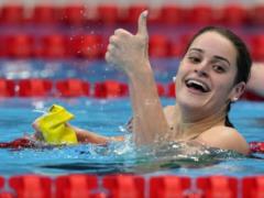Чемпионка по плаванию выругалась в прямом эфире на Олимпиаде-2020: ей пригрозила мама