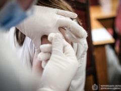Ученые из Германии рассказали о значительно меньших рисках заболеть COVID-19 у тех, кто вакцинировался