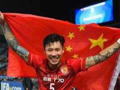 Китайским футболистам запретили делать татуировки