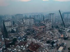 Число жертв землетрясения в Турции превысило 44 тысяч человек