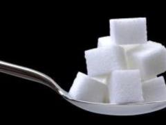 Знижує цукор у крові та допомагає схуднути: дієтолог розповіла про користь оцту