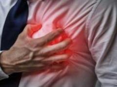Лікар назвав напій, який знижує ризик серцевого нападу та інсульту