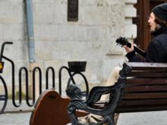 Табу на музыку: во Львове запретили выступления уличных музыкантов на площади Рынок