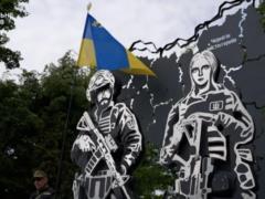 В Чернигове открыли памятник погибшим героям, о котором жители просили 10 лет