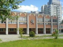 Во львовском лицее ученики веселились под песни Моргенштерна