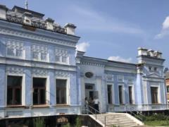 Спасатели замков Украины: Наследники владельца отказались от дворца – ищем нового хозяина