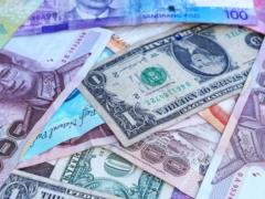 Курс валют на 25 июня: сколько стоят доллар, евро и злотый