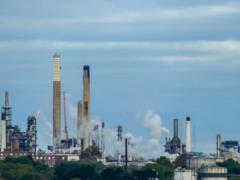 Индийские нефтекомпании отказываются от российской нефти из-за усиления тарифов США