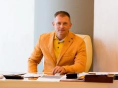 Компанія матері нардепа Молотка заробила з вершками на фортифікаційних товарах для Сумщини (відео)