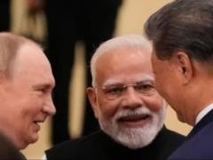  Війни ніби не існує : Путін знаходить дедалі більшу підтримку на світовій арені, - NYT