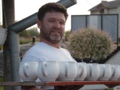 Шахтер, а сейчас гончар со Львовщины: Работа у горна заменяет силовую и кардиотренировку