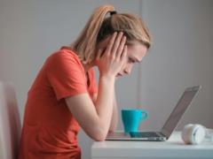 Чем опасна новая мода на ИИ-психологов: искусственный интеллект слушает, но не чувствует