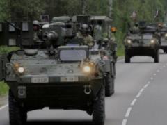 Польща дала згоду на введення військ НАТО, військова техніка вже прибуває колонами (відео)