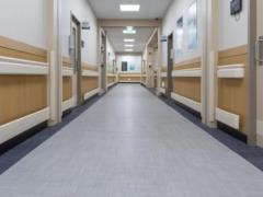 После двух недель в больнице скончалась 24-летняя роженица, получившая ожоги во время обстрела Киева
