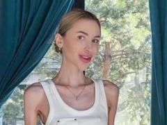 Весит 23 кг и мечтает похудеть еще больше: что известно о блогере Алине Липницкой, которую обвиняют в анорексии.