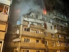 Киевлянин впервые увидел новорожденного сына, чья мать погибла после атаки РФ