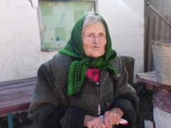 Умерла 98-летняя женщина, самостоятельно вышедшая из оккупированной части Очеретино
