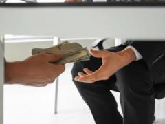 НАБУ сообщило о подозрении во взятке одному из участников группы Борзых. Теперь  дело адвокатов-хакеров  будет рассматривать ВАК