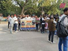 В Індії родичі громадян, яких обманом завербували до російської армії, вийшли на мітинг (відео)