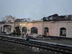 В Украине возникли задержки поездов после атаки РФ