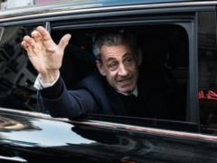 Саркозі звільнили після 20 днів арешту, хоча йому загрожує до 5 років в язниці