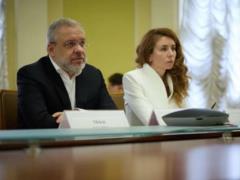  Ничего не слышала : министр энергетики ответила, действительно ли она ночевала у министра юстиции