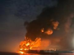 Дрони  рознесли  один з найбільших НПЗ Росії, у Твері пошкоджено будинок, вирує пожежа (відео)