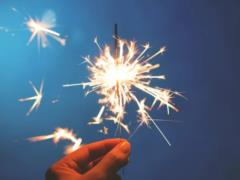 Полиция напомнила, что в новогоднюю ночь разрешены только хлопушки и бенгальские огни
