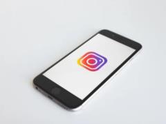 Киберполиция предупредила о мошеннической схеме с  синими галочками  в Instagram