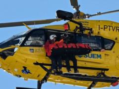 Американская горнолыжница Линдси Вонн упала на Олимпиаде, ее эвакуировали на вертолете