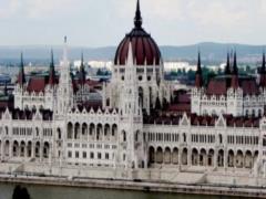 Украинцев призвали воздержаться от поездок в Венгрию