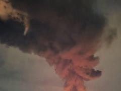 Ізраїль гатить по нафтосховищах Ірану, у відповідь прилетіло по нафтопереробному заводу в Хайфі (відео)