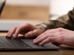 Мобилизированные IT-специалисты смогут получить офицерское звание и служить по специальности