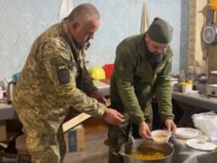 Военная кухня: как кормят защитников и почему нельзя обойтись без волонтеров