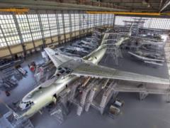 Сили оборони уразили ключові авіапідприємства РФ, горіло дуже сильно (відео)