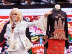 Художница петриковской росписи пригрозила дизайнеру судом из-за одежды с ее картиной