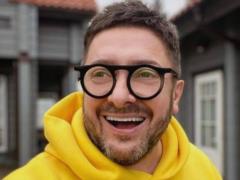  Чего я должен хвастаться этим?  Алексей Суханов впервые рассказал о своих тайных отношениях