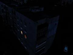 В Украину из-за облачной погоды и новых обстрелов вернулись отключения света