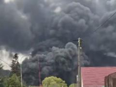 Чорний дощ, як в Хіросімі: росіяни жаліються, що  Туапсе больше нєт , і просять в українців  чєловєчності  (відео)