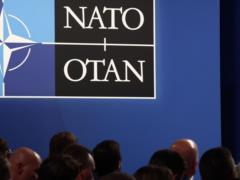 Трамп и Путин раскалывают многострадальное ни на что не годное НАТО одновременно