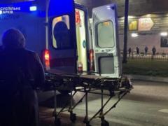 В Харькове на парковке супермаркета взорвалось авто: 27-летнего мужчину госпитализировали