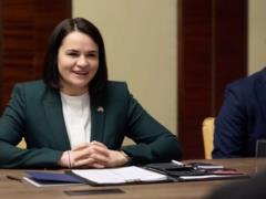 Белорус, в шутку попросивший Тихановскую привезти документы из Киева, таки получил их