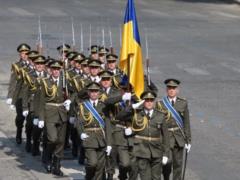 Украинские военные впервые приняли участие в параде ко Дню взятия Бастилии в Париже