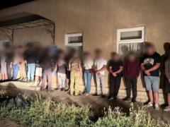 Прикордонниуи затримали відразу 13 ухилянтів