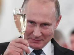 Наближені до Кремля олігархи зараз почали масово і масштабно виводити з Росії свої мільярди