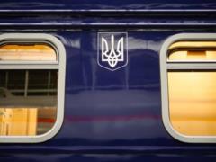 После ночных обстрелов в Украине задерживается ряд поездов в нескольких регионах